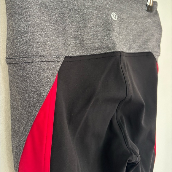 LULULEMON Legging w/Red/Grey Contour Detailing, Size 4, Like New Condition - Picture 9 of 11